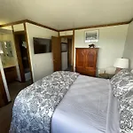Mammoth Point By 101 Great Escapes
